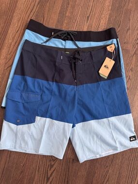 Quiksilver 2 pack Men’s Blue colorway Swim Boardshorts size 36